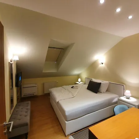 Agropenzion 7divov Konukevi Dolna Krupa