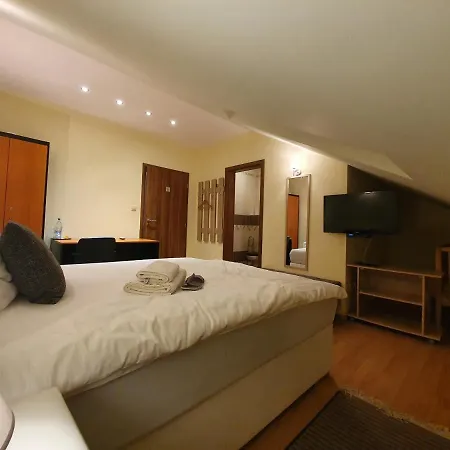 Agropenzion 7divov Pensionat 3*