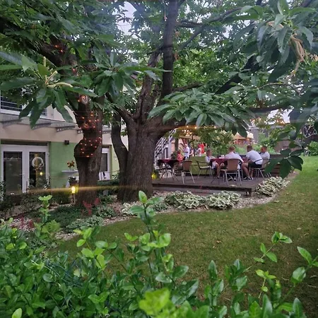 Konukevi Agropenzion 7divov Dolna Krupa